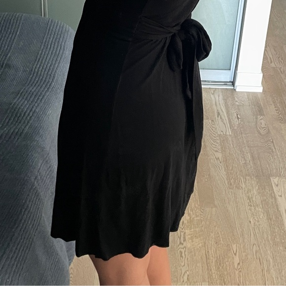 Three Dots Black V-Neck Tie Back Dress (S) - Picture 2 of 4